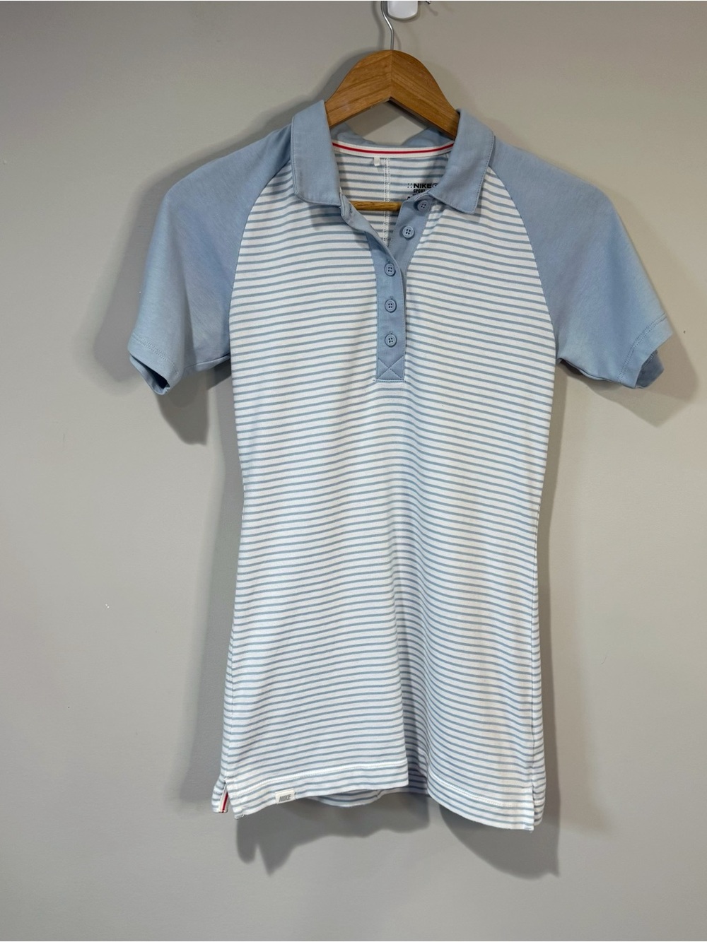 Nike Golf Dri Fit Light Blue & White Striped Short Sleeve Polo Tee Size S Tall